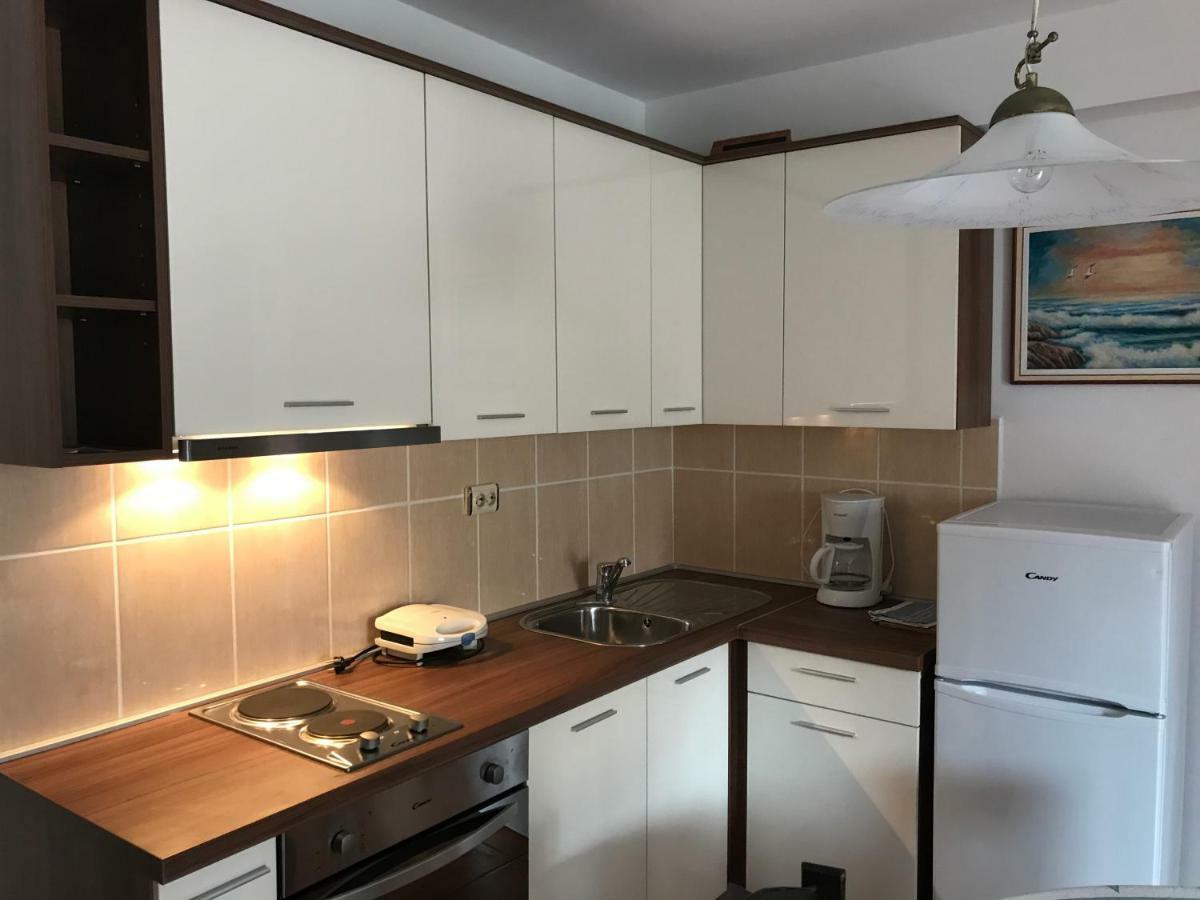 Apartment Pulic ラブ エクステリア 写真
